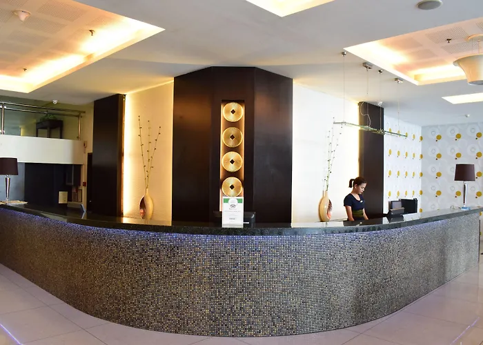 Diamond Suites And Residences